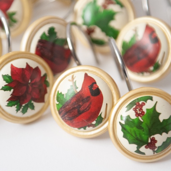 Set of 12 Vintage Christmas Wooden Shower Curtain Hooks - Picture 4 of 6